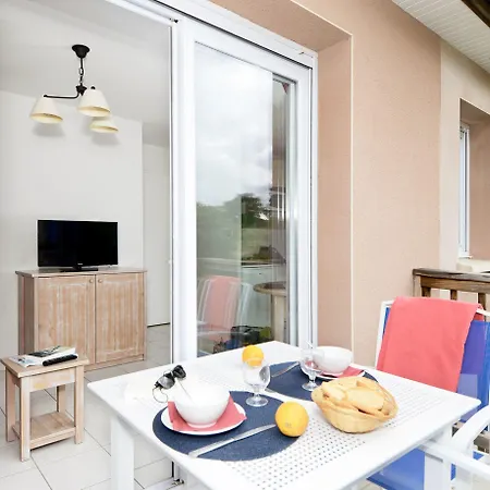 Holiday park Odalys Le Hameau Du